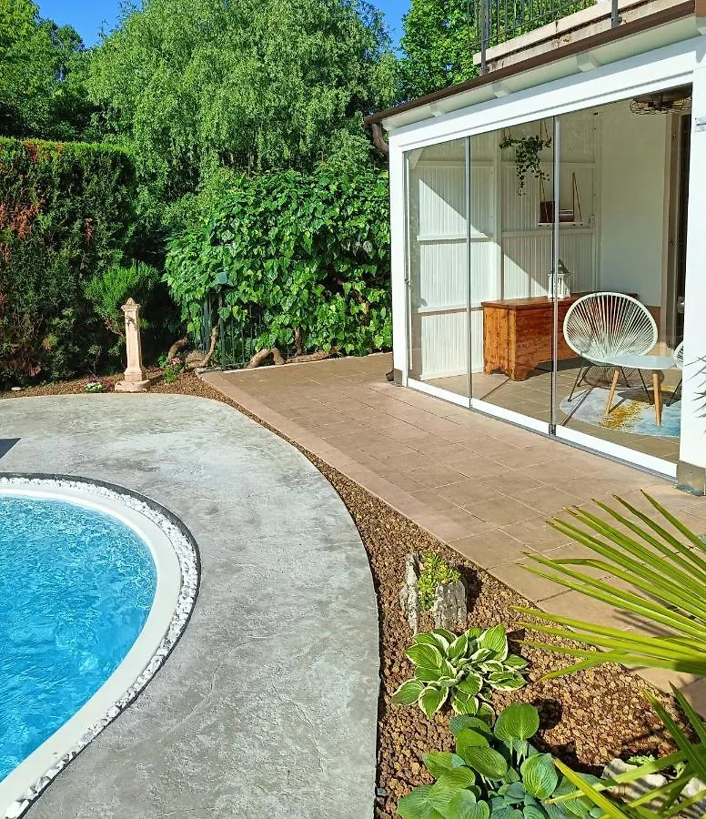 Guest house Picnic Room And Pool Castelnuovo del Garda Italy