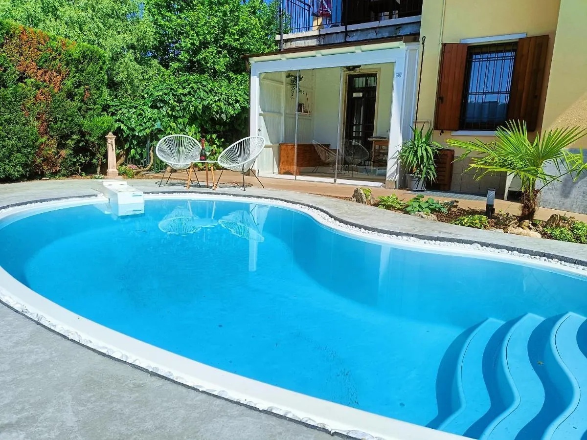Guest house Picnic Room And Pool Castelnuovo del Garda